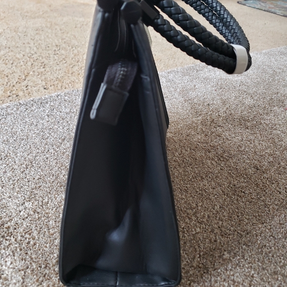 Women's crossbody tote - Picture 3 of 5